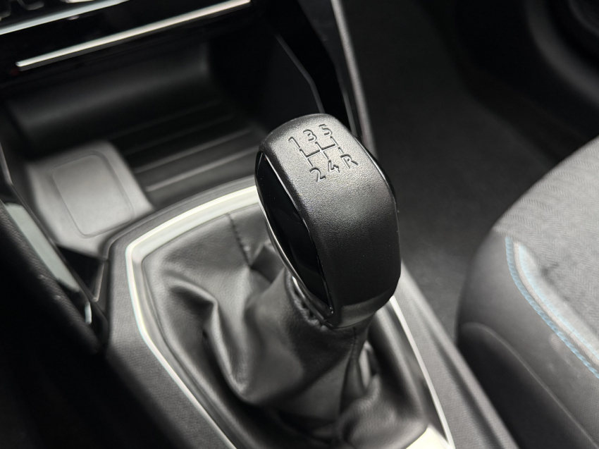 peugeot 208 1.0 firefly flex style manual 4p 202517