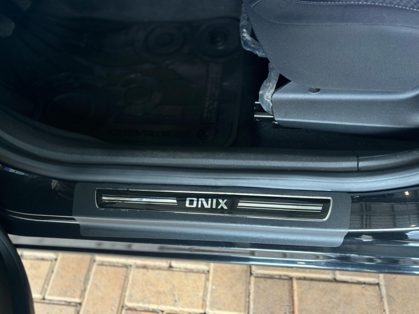chevrolet onix 1.0 flex manual 2020