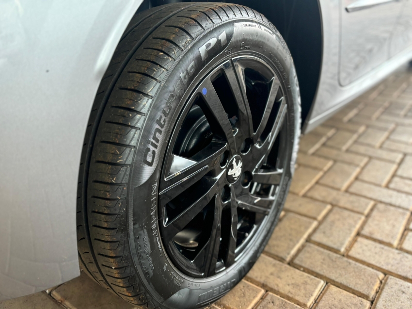 peugeot 208 1.6 16v flex active at6 1.0 4p manual 2023