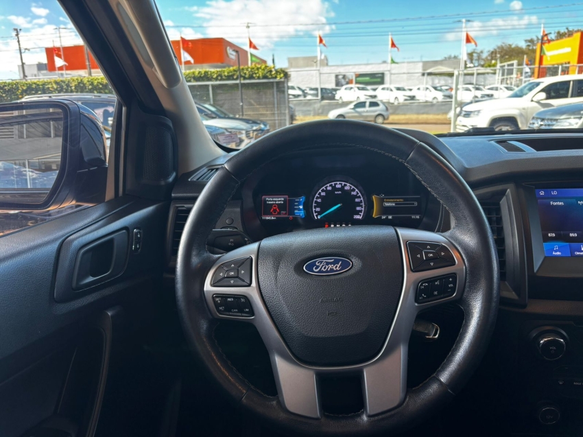 ford ranger 2.2 black 4x2 cd 16v diesel 4p automatico 2022
