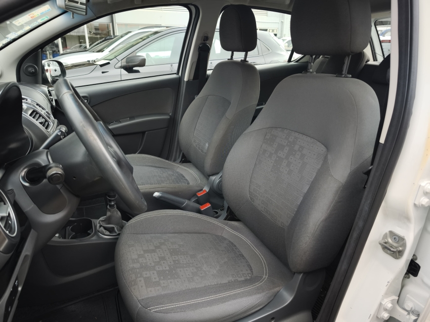 fiat palio 1.0 mpi attractive 8v flex 4p manual 2017