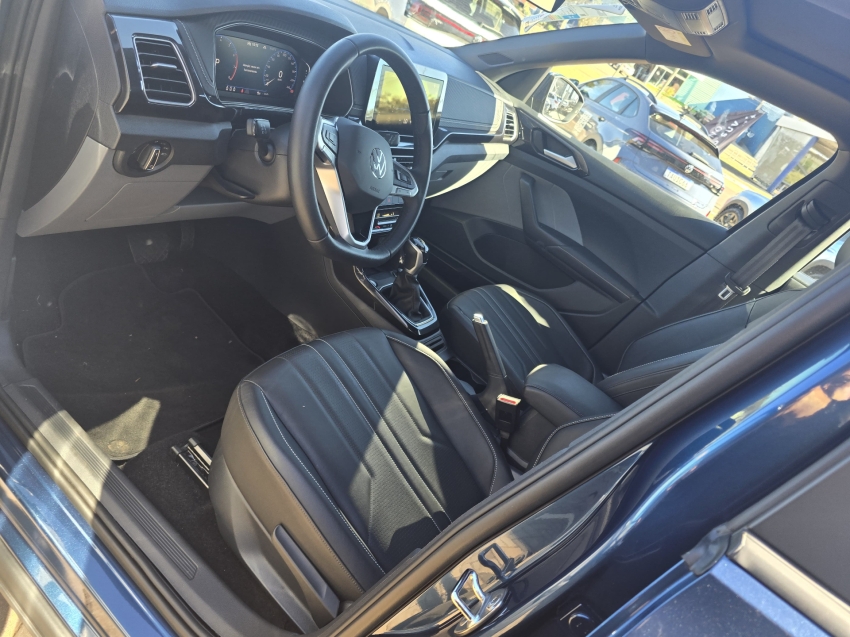 volkswagen t-cross 1.0 200 tsi total flex comfortline automatico 4p 2025