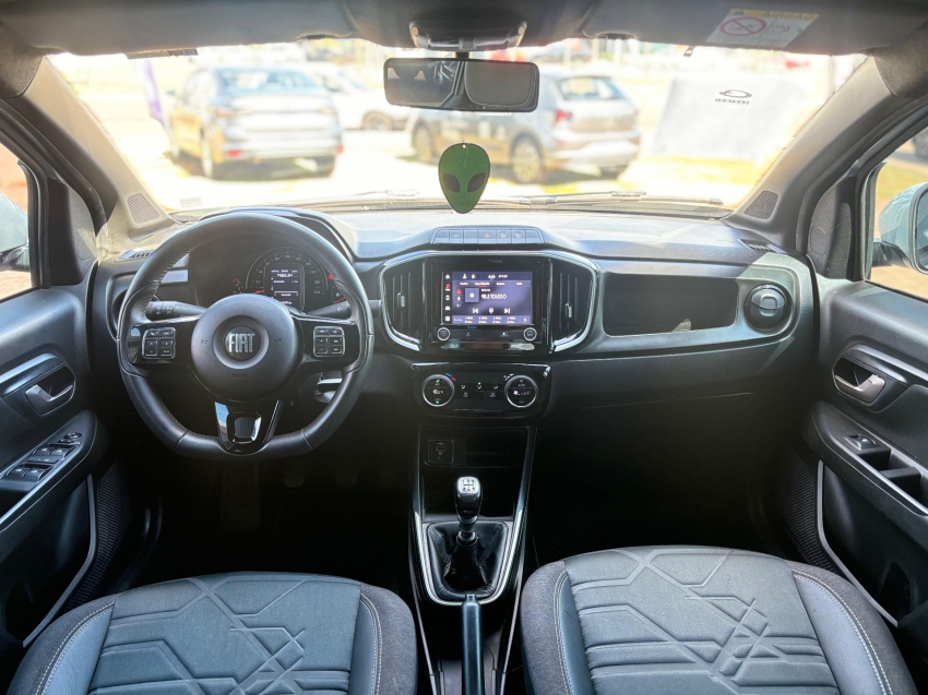 fiat strada 1.3 firefly flex volcano cd manual 4p automatico 2023