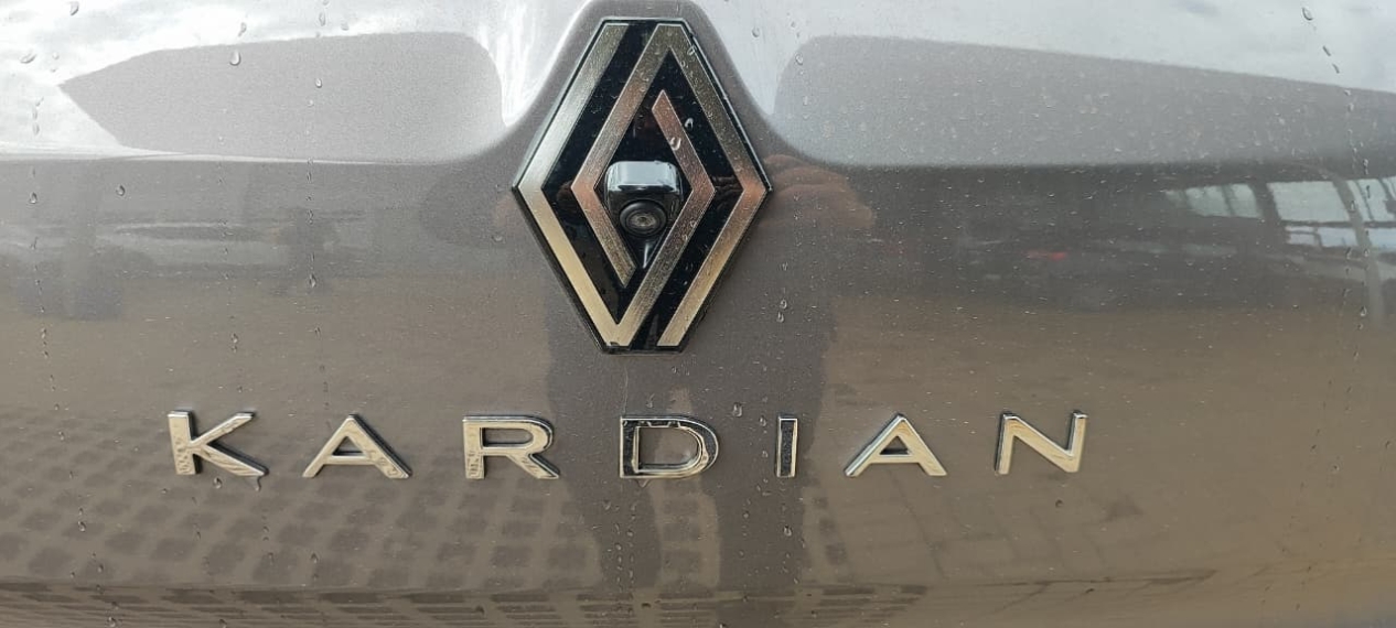 renault kardian 1.0 tce flex premiere edition edc 4p semiautomatico 2025