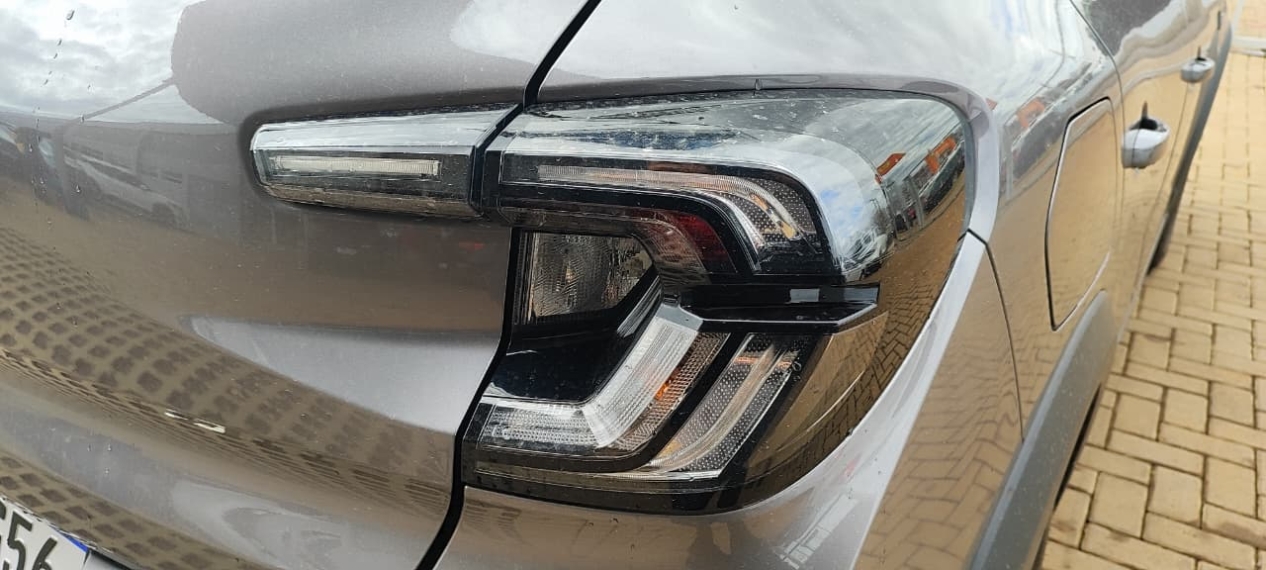 renault kardian 1.0 tce flex premiere edition edc 4p semiautomatico 2025