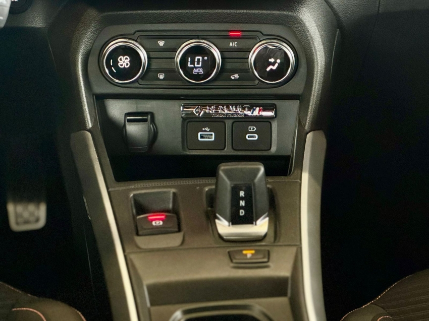 renault kardian 1.0 tce flex premiere edition edc 4p semiautomatico 2025