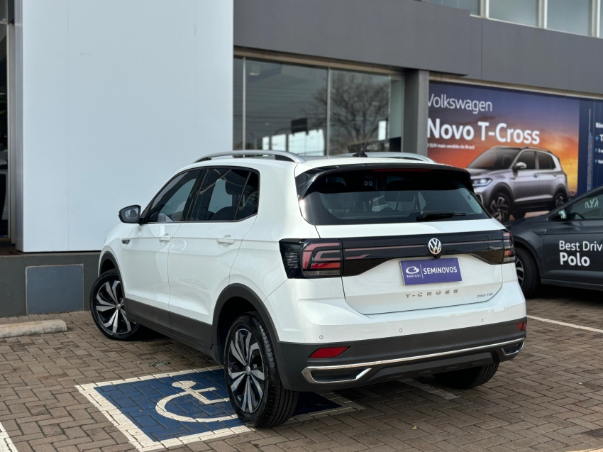 volkswagen t-cross 1.4 250 tsi total flex highline automatico 1.0 4p 2021