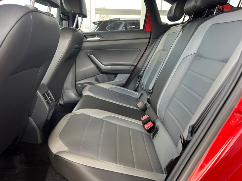 volkswagen nivus 1.0 200 tsi total flex highline automatico 4p 2024