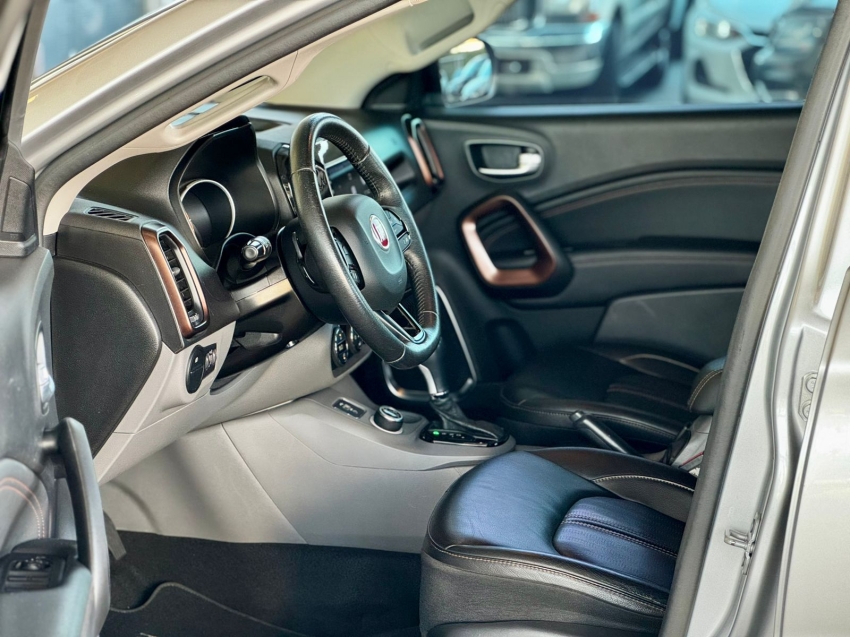 fiat toro 2.0 16v turbo diesel volcano 4wd at9 4p automatico 2019