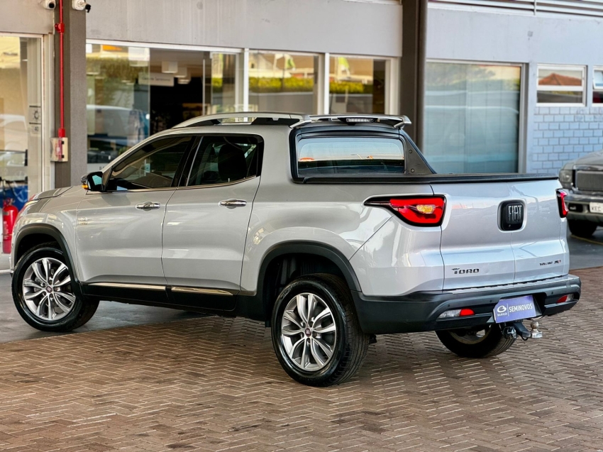 fiat toro 2.0 16v turbo diesel volcano 4wd at9 4p automatico 2019