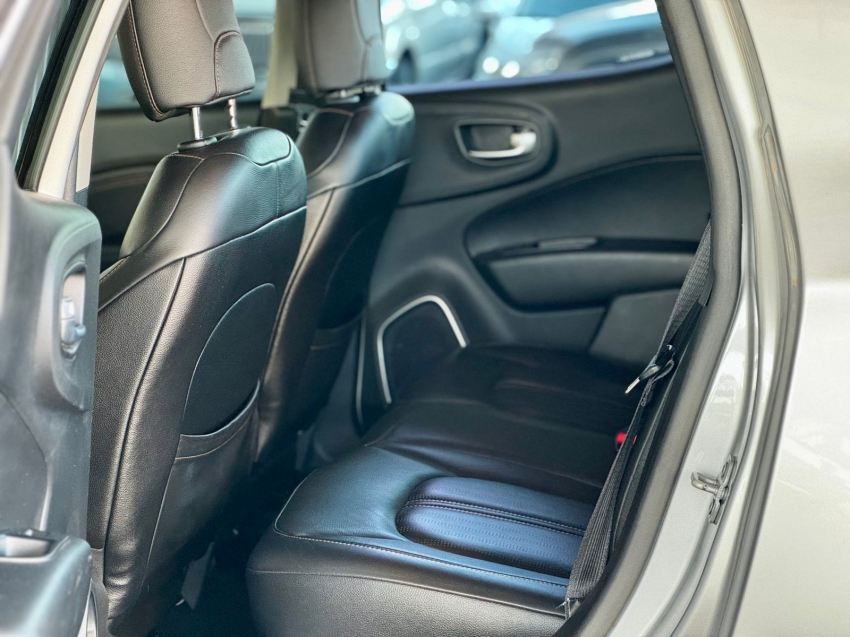 fiat toro 2.0 16v turbo diesel volcano 4wd at9 4p automatico 2019
