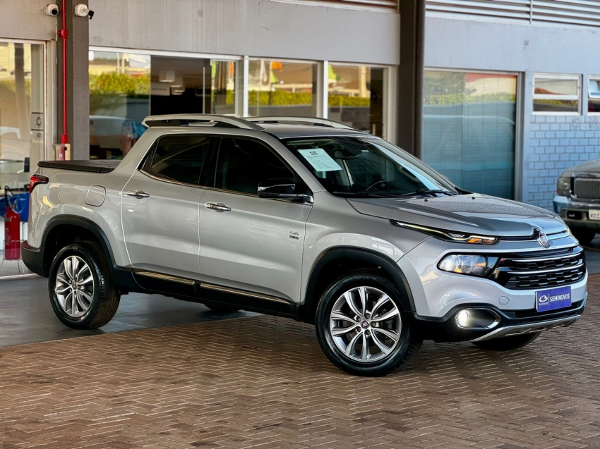 fiat toro 2.0 16v turbo diesel volcano 4wd at9 4p automatico 2019