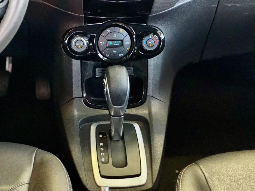 ford focus 1.6 s 16v flex 4p manual 2014