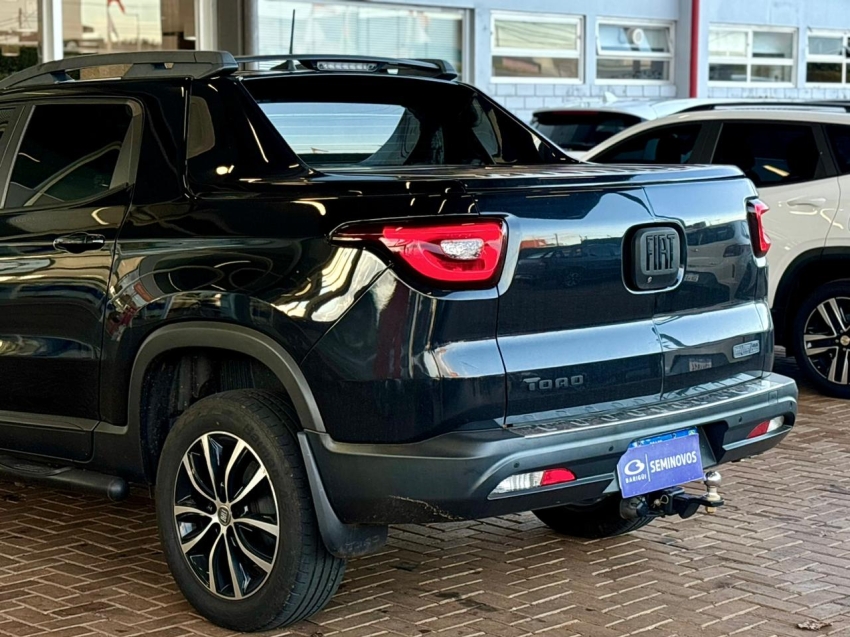 fiat toro 2.0 16v turbo diesel ultra 4wd at9 4p automatico 202059