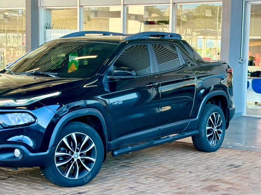 fiat toro 2.0 16v turbo diesel ultra 4wd at9 4p automatico 202056