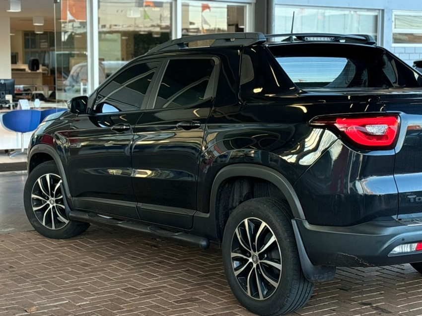 fiat toro 2.0 16v turbo diesel ultra 4wd at9 4p automatico 202070