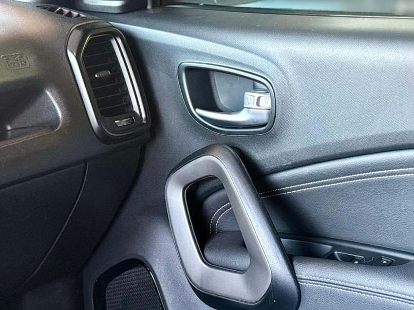 fiat toro 2.0 16v turbo diesel ultra 4wd at9 4p automatico 202030