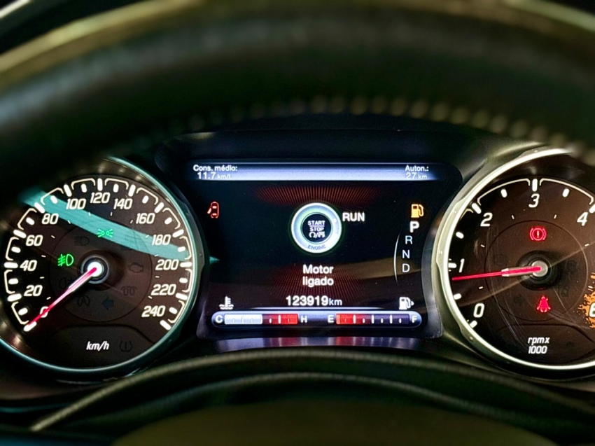 fiat toro 2.0 16v turbo diesel ultra 4wd at9 4p automatico 202047