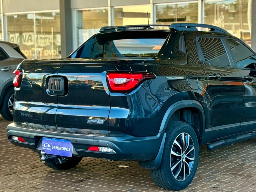 fiat toro 2.0 16v turbo diesel ultra 4wd at9 4p automatico 202015