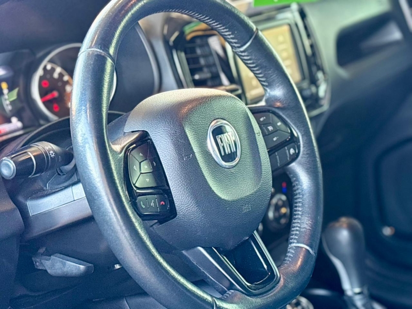 fiat toro 2.0 16v turbo diesel ultra 4wd at9 4p automatico 202064