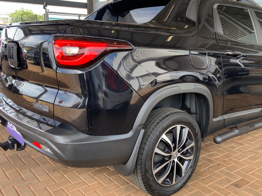 fiat toro 2.0 16v turbo diesel ultra 4wd at9 4p automatico 20203