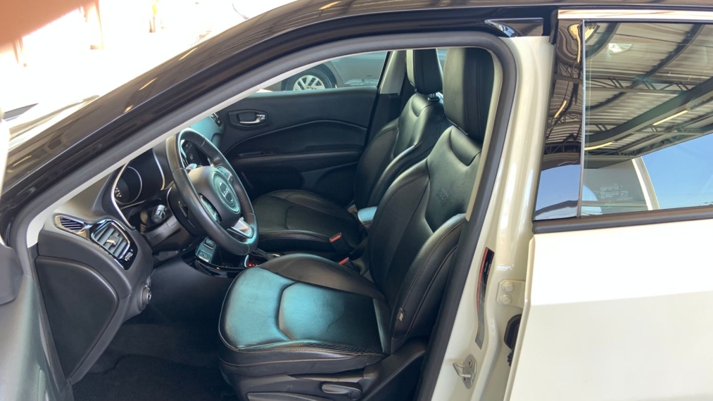 jeep compass 2.0 16v flex longitude automatico 4p 201912