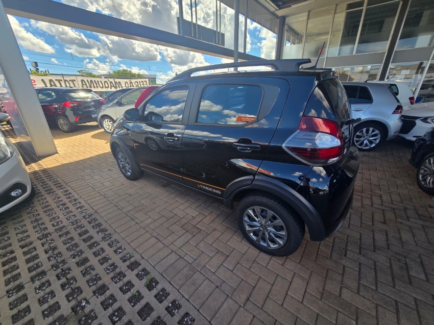 fiat mobi 1.0 evo flex trekking manual 4p 20236