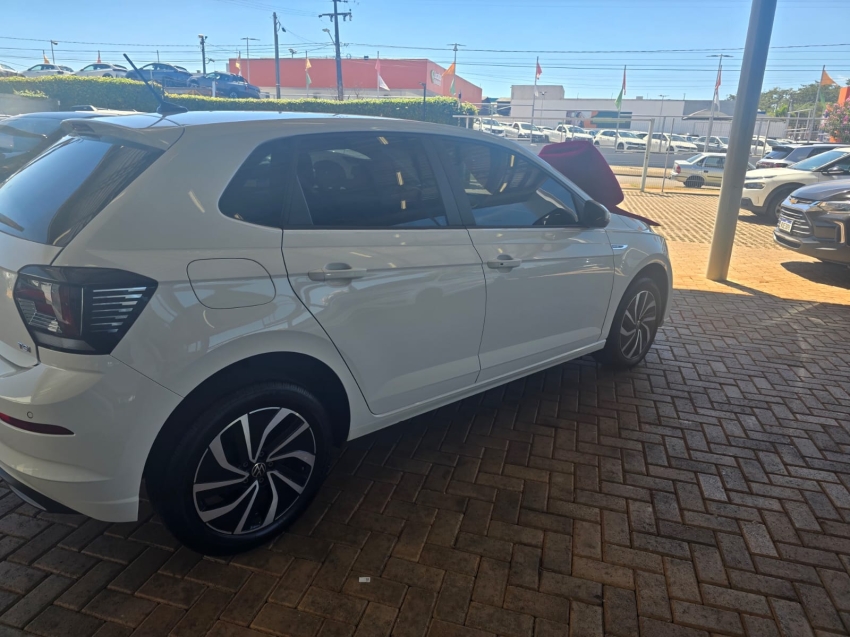 volkswagen polo 1.0 170 tsi highline automatico flex 4p 202410