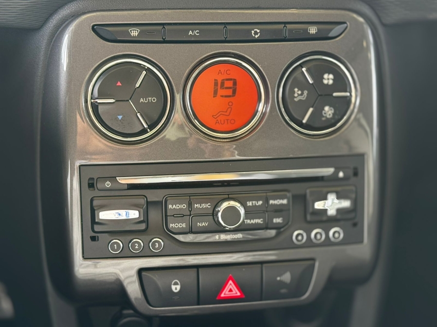 citroen c3 1.6 exclusive 16v flex 4p automatico 201418