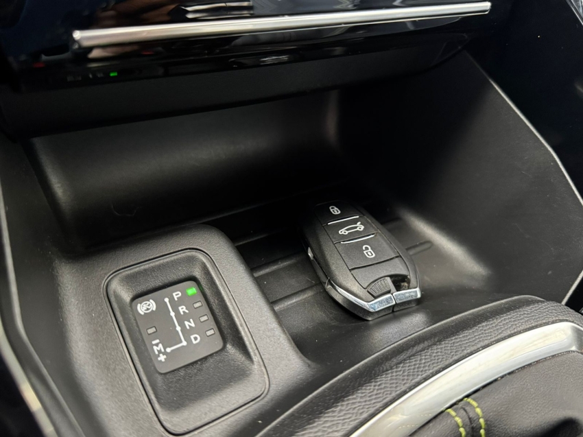 peugeot 208 1.0 turbo 200 flex gt cvt 4p automatico 202510