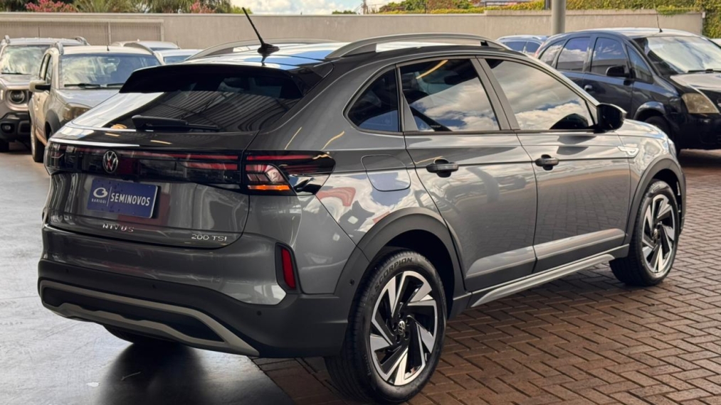 volkswagen nivus 1.0 200 tsi total flex highline automatico 4p 20265