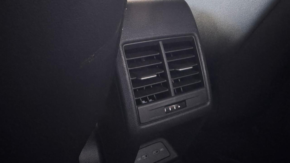 volkswagen nivus 1.0 200 tsi total flex highline automatico 4p 20266