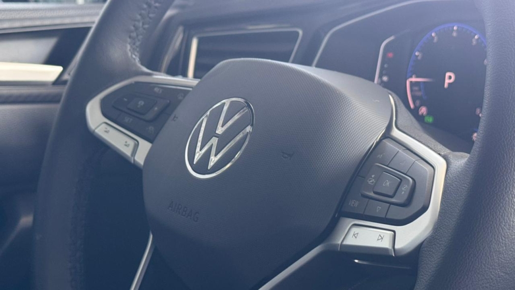 volkswagen nivus 1.0 200 tsi total flex highline automatico 4p 202618