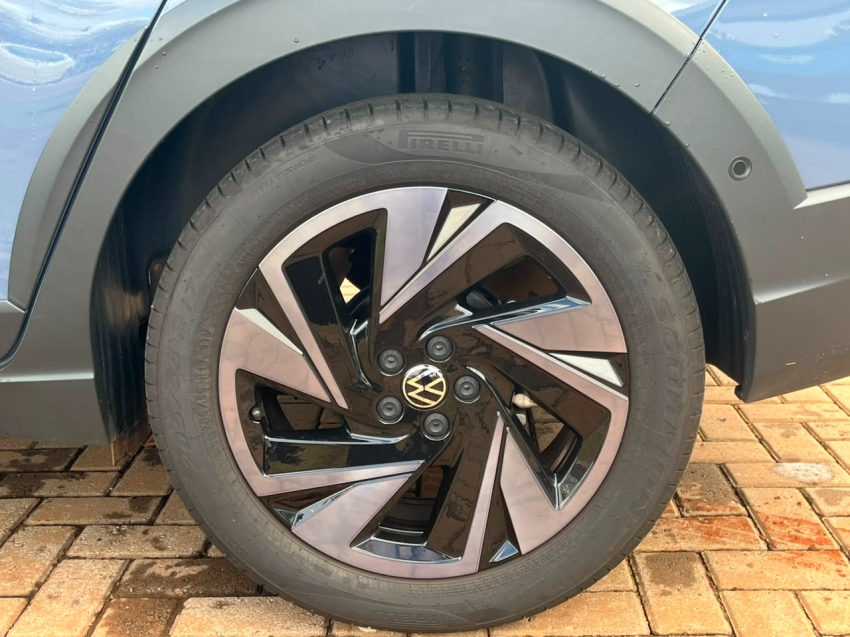 volkswagen nivus 1.0 200 tsi total flex highline automatico 4p 20252