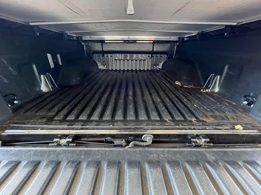 nissan frontier 2.3 16v turbo diesel xe cd 4x4 automatico 4p 202519