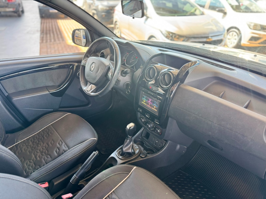 renault duster oroch 1.6 16v sce flex dynamique manual 2.0 4p automatico 20173