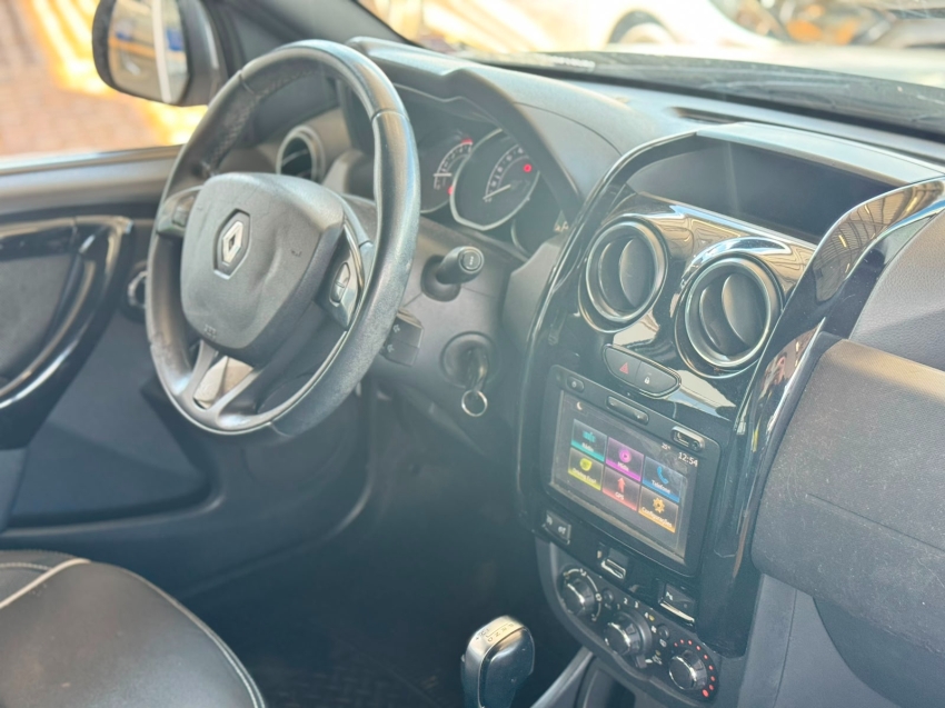 renault duster oroch 1.6 16v sce flex dynamique manual 2.0 4p automatico 20176