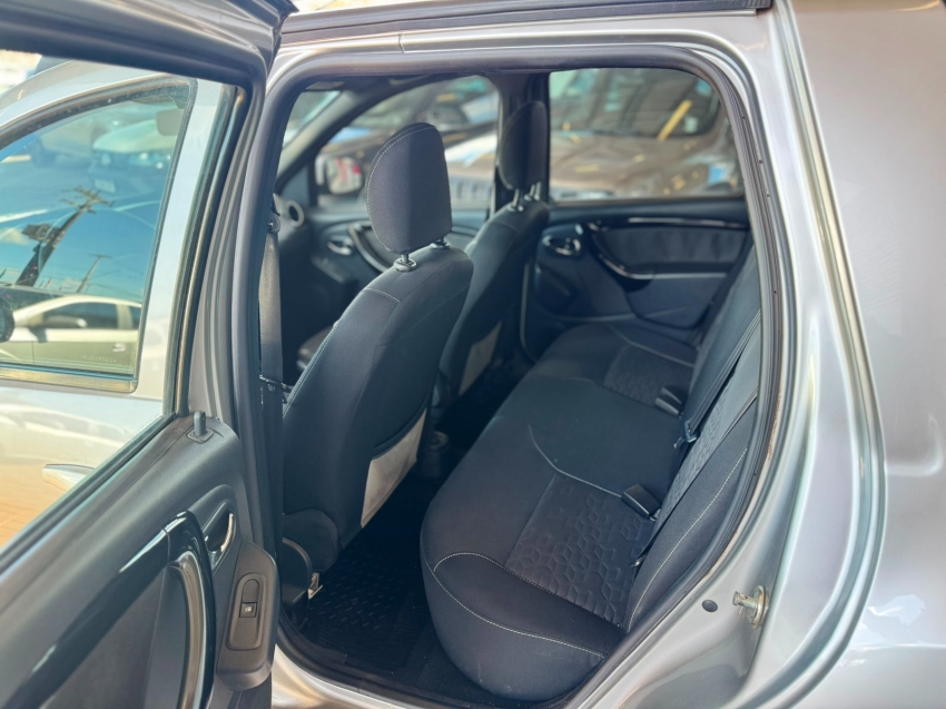 renault duster oroch 1.6 16v sce flex dynamique manual 2.0 4p automatico 20174