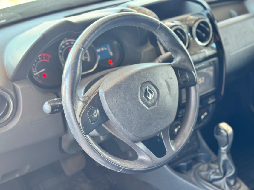 renault duster oroch 1.6 16v sce flex dynamique manual 2.0 4p automatico 201715