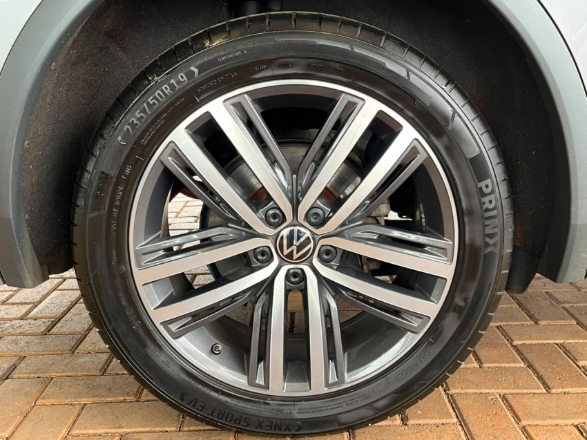 volkswagen tiguan 2.0 300 tsi gasolina allspace r-line automatico 4p 20247
