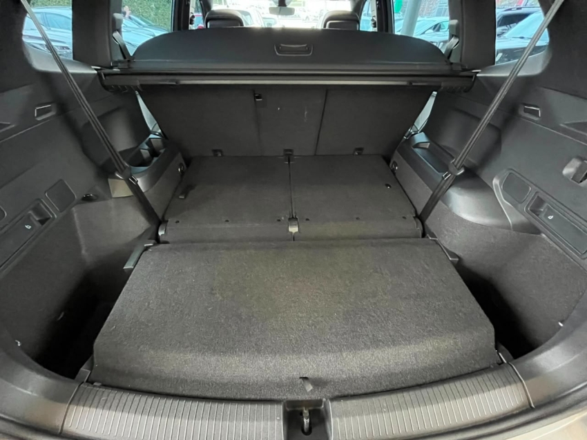 volkswagen tiguan 2.0 300 tsi gasolina allspace r-line automatico 4p 202430