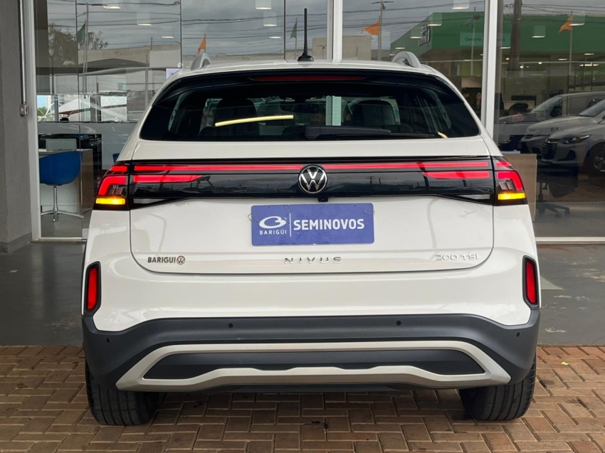 volkswagen nivus 1.0 200 tsi total flex highline automatico 4p 202522