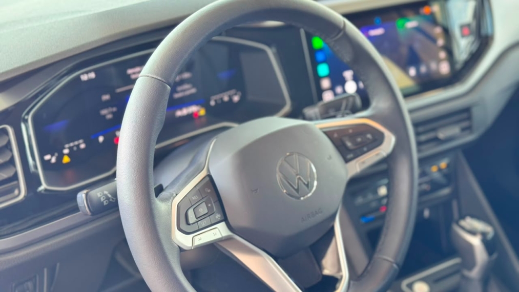 volkswagen nivus 1.0 200 tsi total flex comfortline automatico 4p 202620