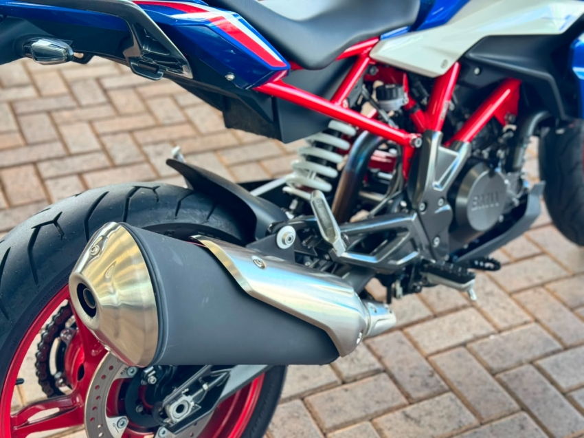 bmw g 310 r gasolina manual 202524