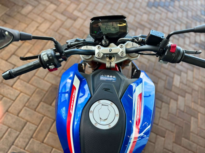 bmw g 310 r gasolina manual 202523