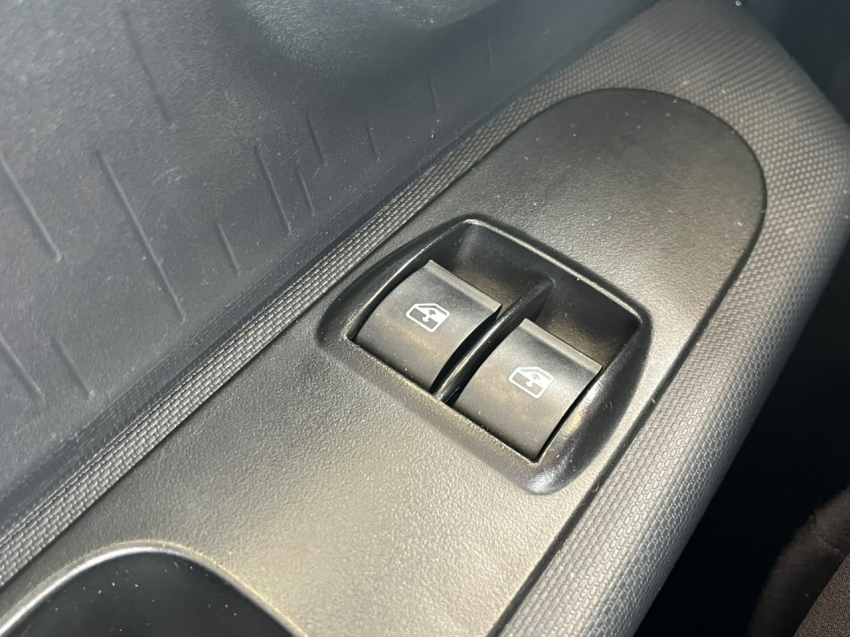 fiat mobi 1.0 evo flex like. manual 4p 20237