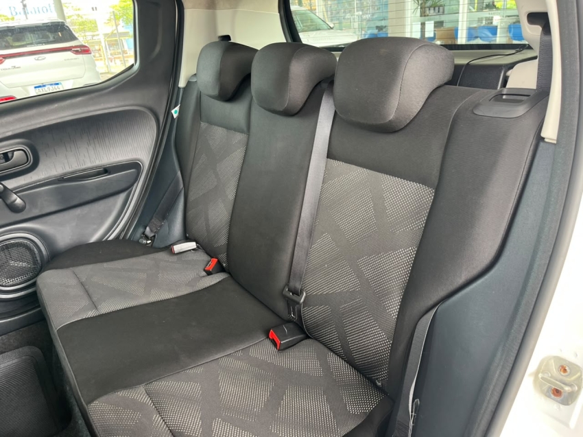 fiat mobi 1.0 evo flex like. manual 4p 20234
