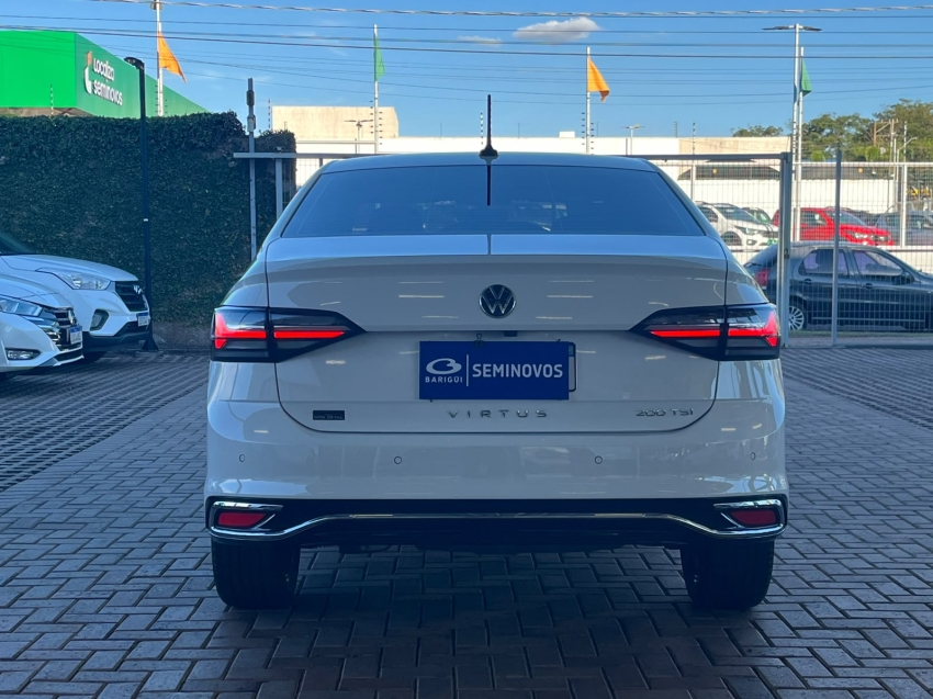 volkswagen virtus 1.0 200 tsi highline automatico flex 4p 202511