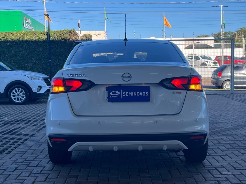 nissan versa 1.6 16v flex advance xtronic 4p automatico 202611