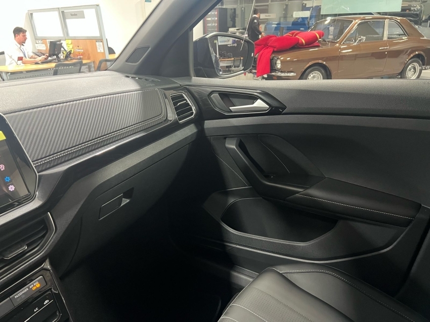 volkswagen t-cross 1.4 250 tsi total flex highline automatico 2025